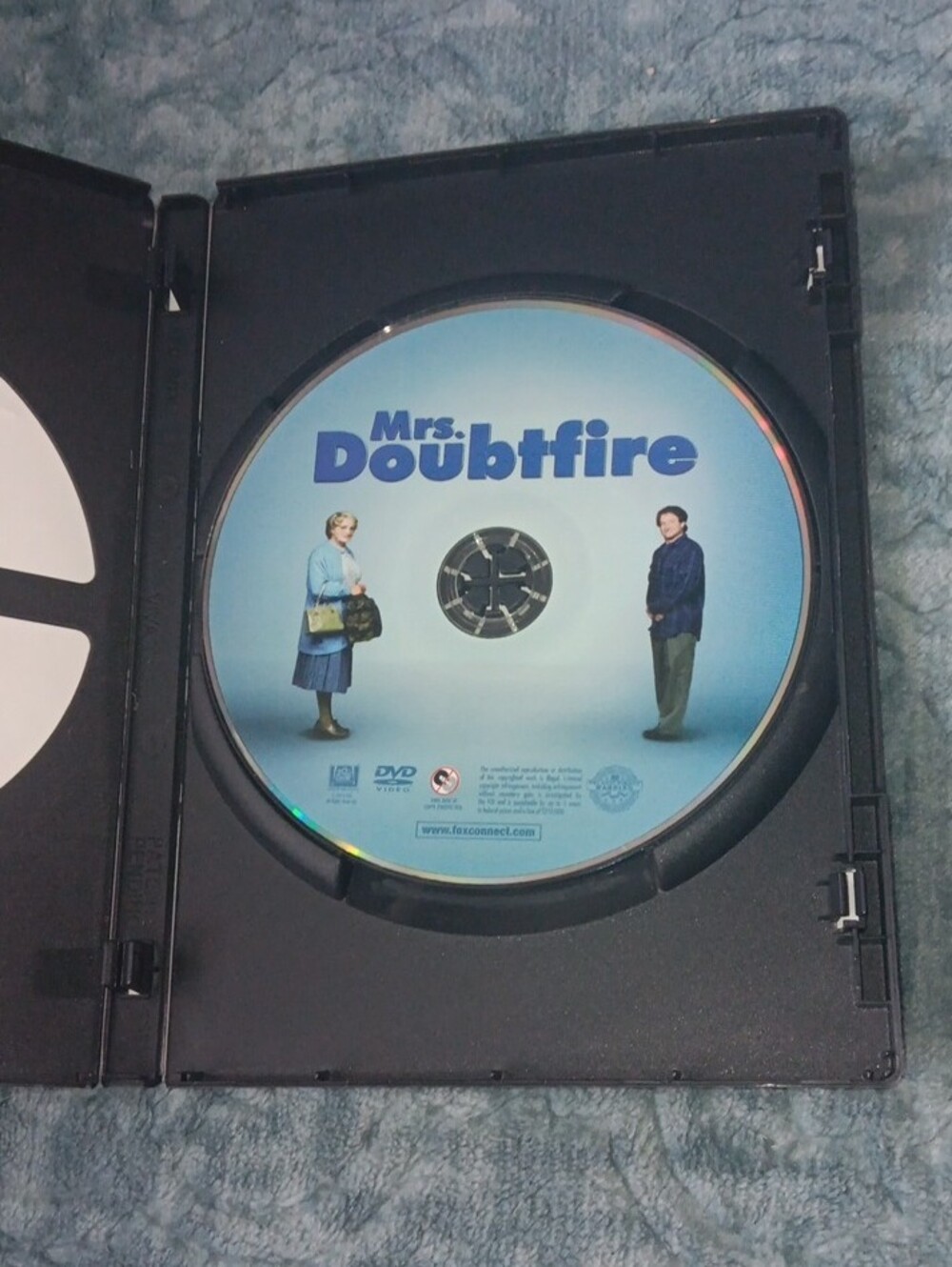 Mrs Doubtfire DVD - Picture 3 of 5